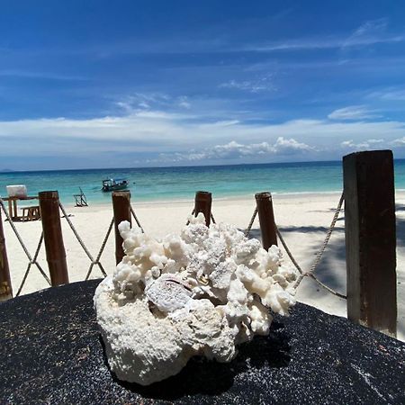 Dewati Roomstay B&B Lang Tengah Island Exterior photo
