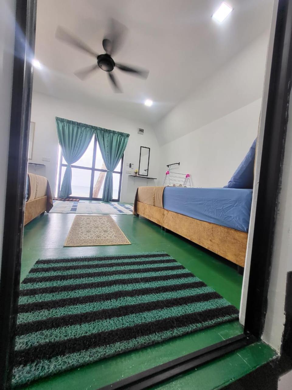 Dewati Roomstay B&B Lang Tengah Island Exterior photo