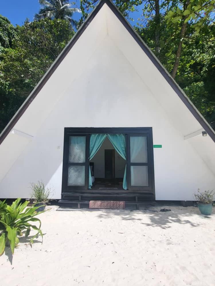 Dewati Roomstay B&B Lang Tengah Island Exterior photo