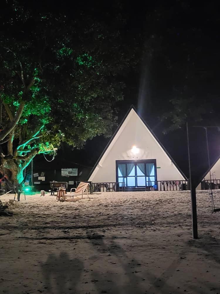 Dewati Roomstay B&B Lang Tengah Island Exterior photo