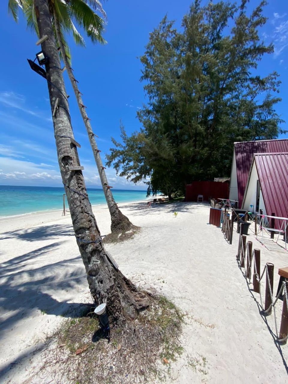 Dewati Roomstay B&B Lang Tengah Island Exterior photo