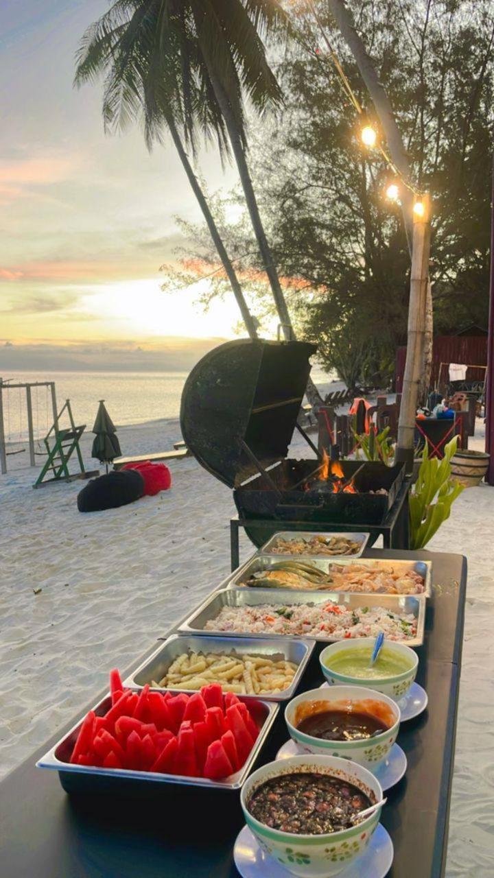 Dewati Roomstay B&B Lang Tengah Island Exterior photo