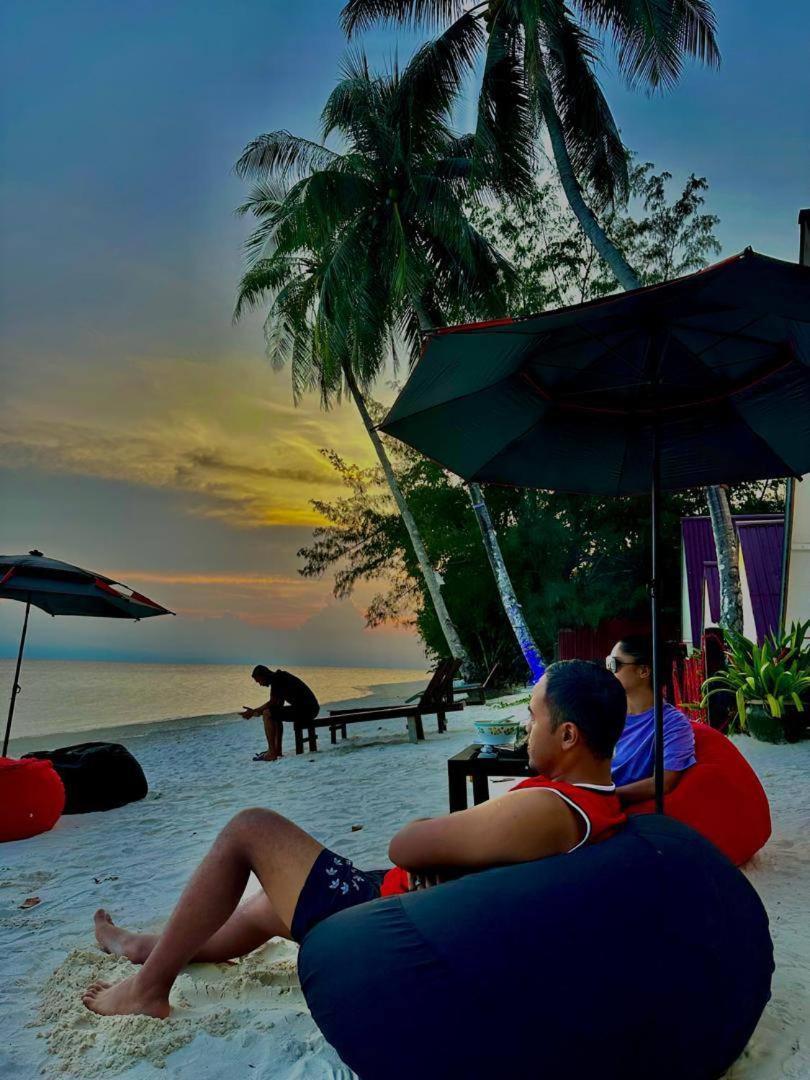 Dewati Roomstay B&B Lang Tengah Island Exterior photo
